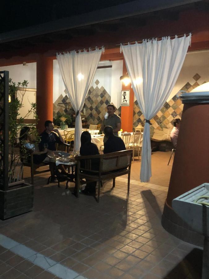 Agriturismo Cantina Morone Guardia Sanframondi Buitenkant foto