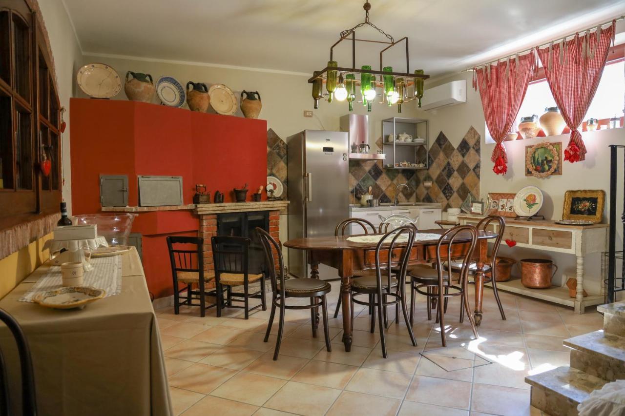 Agriturismo Cantina Morone Guardia Sanframondi Buitenkant foto